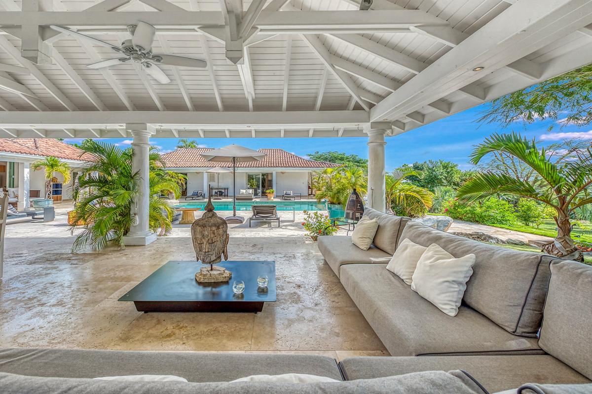 Villa rental Terres Basses St Martin - Outdoor seating